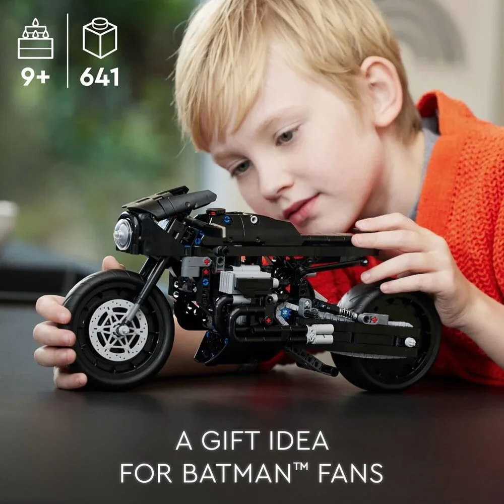 NEW LEGO Technic Batman BATCYCLE Set 42155 Motorcycle Collectible Toy Model Buil - Picture 9 of 16